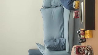 好妹妹直播爱丝袜Vivian姐-白色秀娘镂空情趣内衣，沙发上调情，爆操口爆1