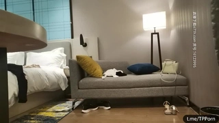 怪怪怪的妻子“你射里面啦？！！”阿姨夹的没忍住内射了【看简介同城免费约炮】