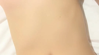 【直播】网红脸长腿大奶妹子沙发上BB闪现小秀身材还不错很是诱惑