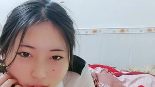 FC2PPV-3084685 【31歳Fカップ妻】ADがSNSで知り合い連れてきてAV面接！緊張してるのか最初は反応が段々と声が出て最後は中出しｗ【サンプル有】